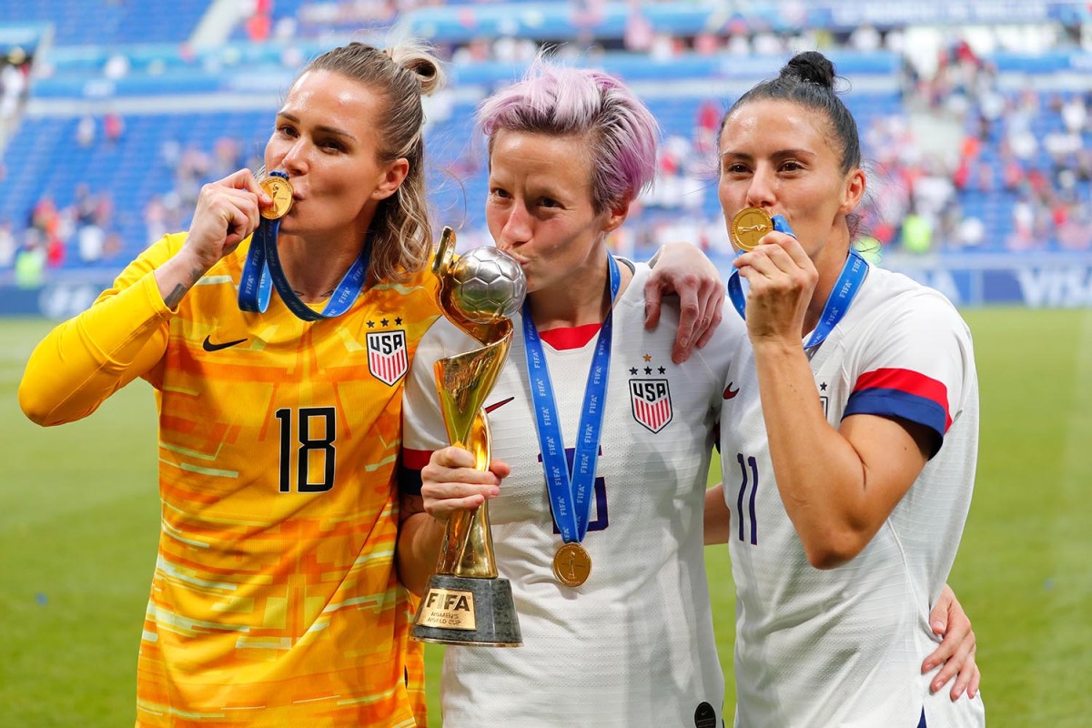 megan-rapinoe-moments-team